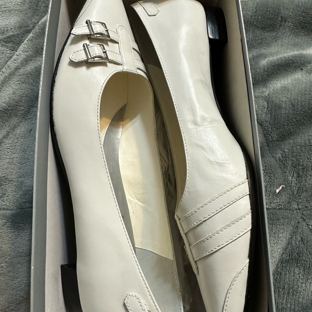 Gianni Bini White Flats with Decorative Buckle